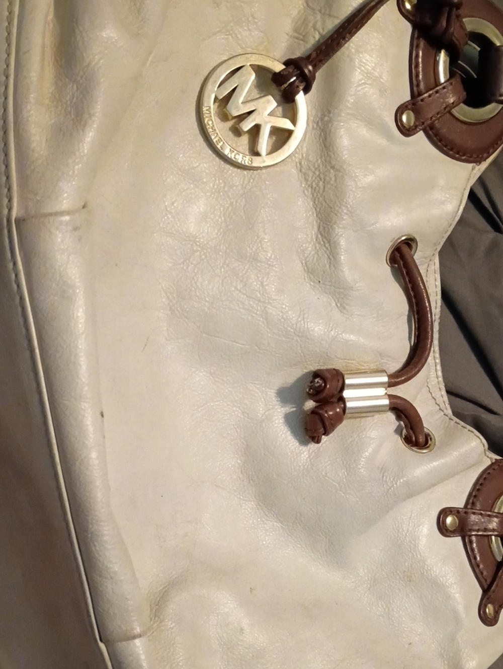 Michael Kors Cream Leather Shoulder Bag with Brown Trim